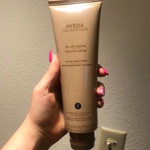 *BRAND NEW* Aveda Black mamba color conditioner!